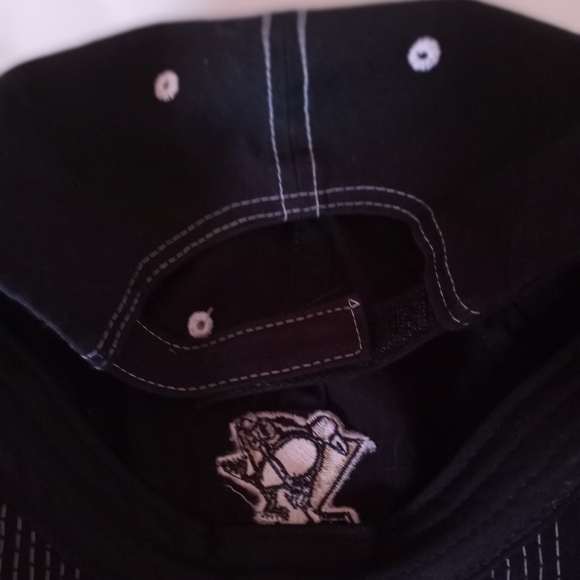 Pittsburgh Penguins Cap, - Picture 5 of 6